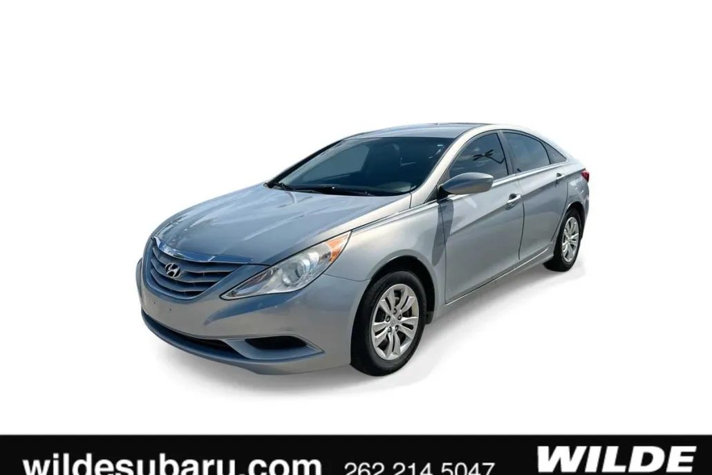 2011 Hyundai Sonata GLS photo 1