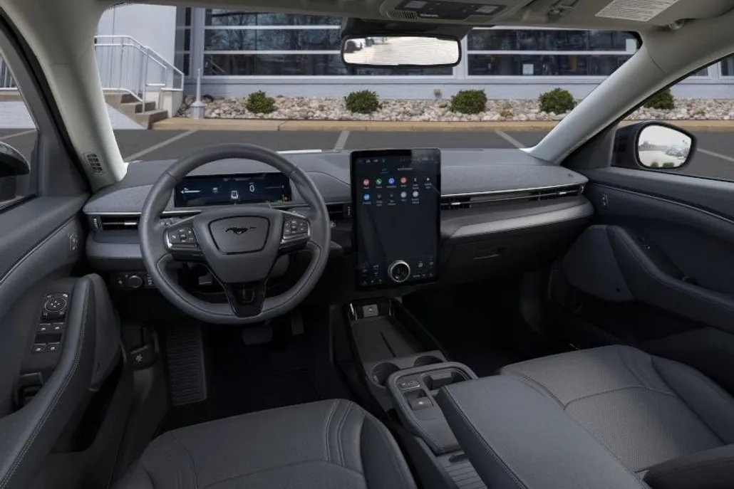 2025 Ford Mustang Mach-E Premium photo 1