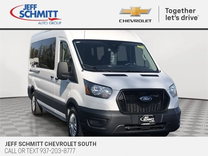 2023 Ford Transit Passenger XL photo 1
