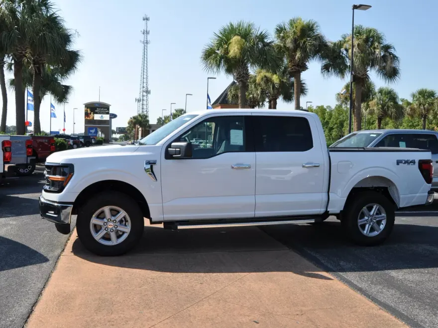 2025 Ford F-150 XLT photo 1