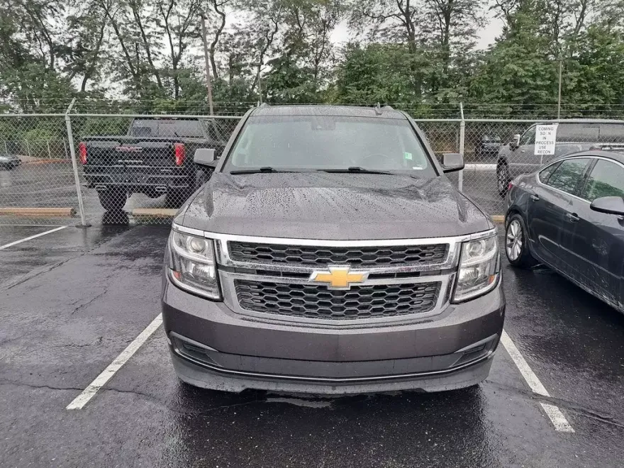 2017 Chevrolet Tahoe LT photo 1