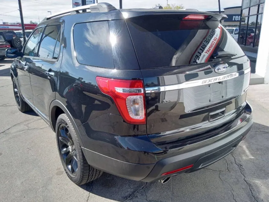 2013 Ford Explorer XLT photo 1