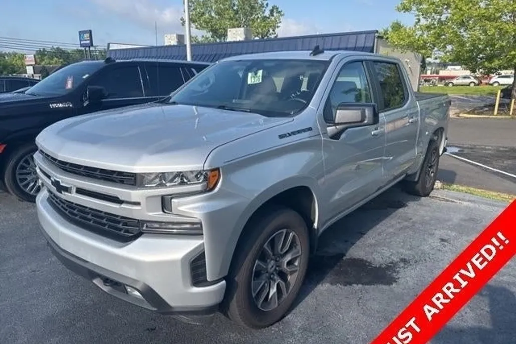 2022 Chevrolet Silverado 1500 photo 1