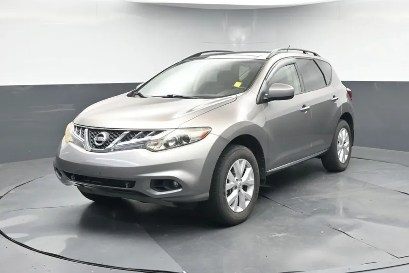 2012 Nissan Murano SV photo 1