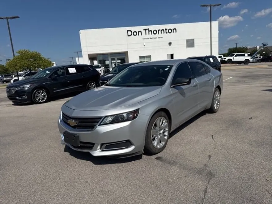 2017 Chevrolet Impala LS photo 1