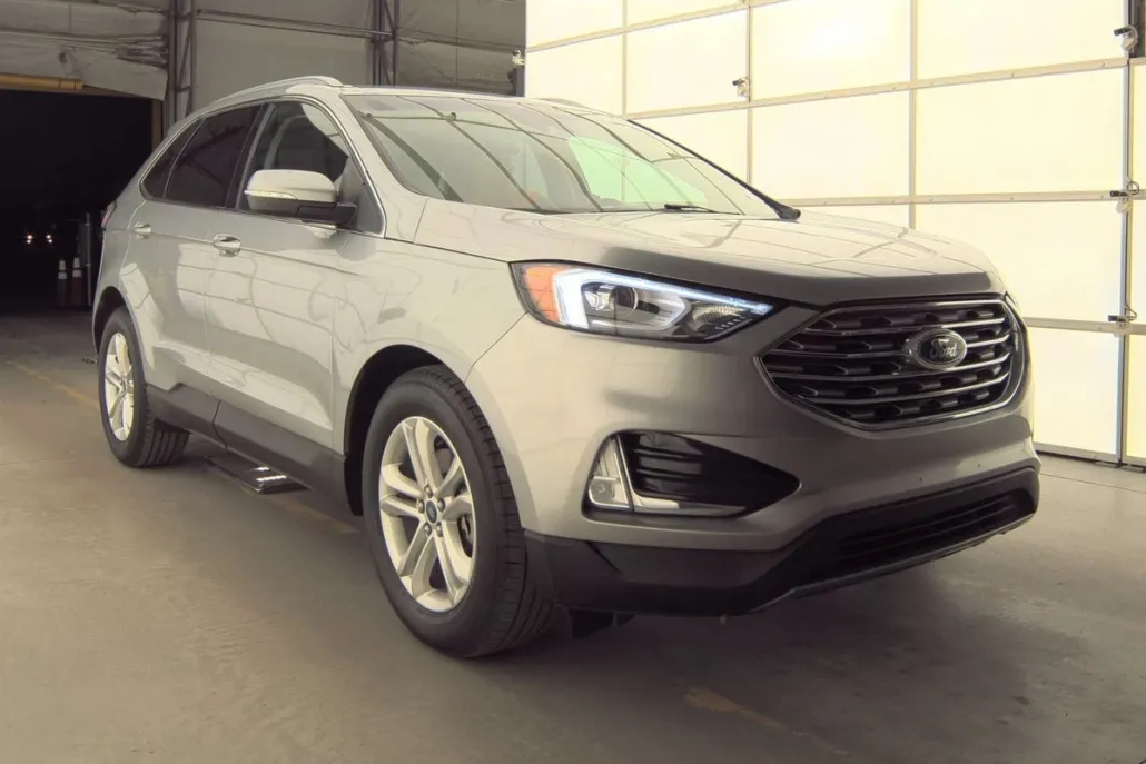 2020 Ford Edge SEL photo 1