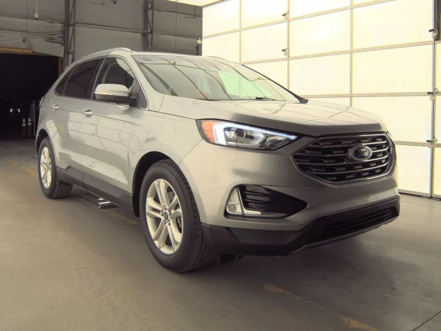 2020 Ford Edge SEL photo 1