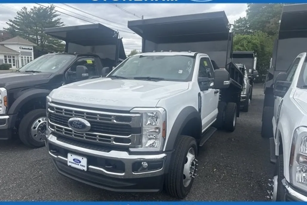 2025 Ford F-550 XL photo 1