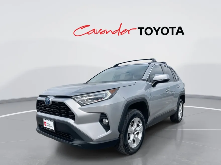 2020 Toyota RAV4 Hybrid XLE photo 1