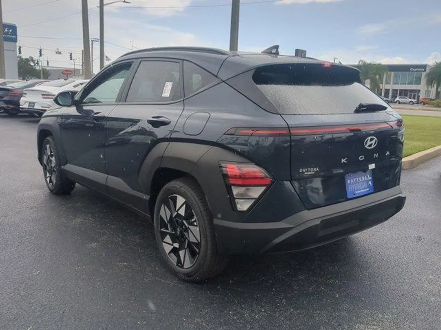 2025 Hyundai Kona SEL photo 1