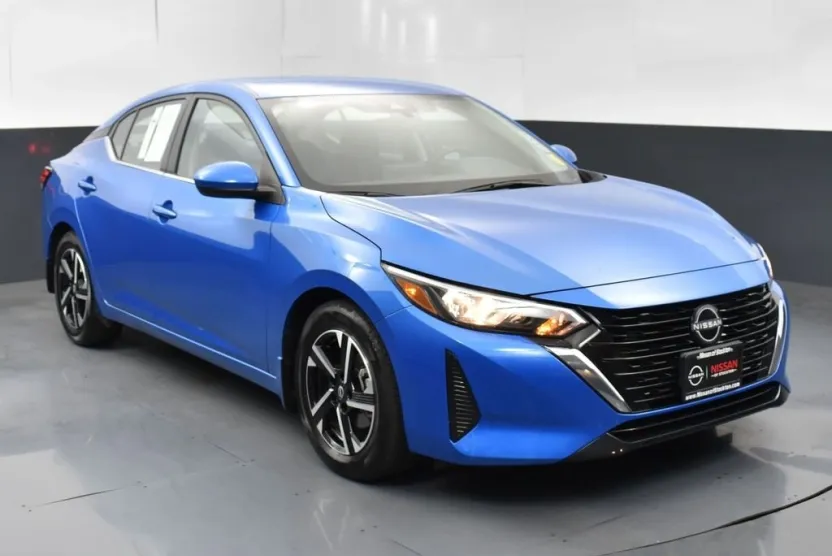 2024 Nissan Sentra SV photo 1