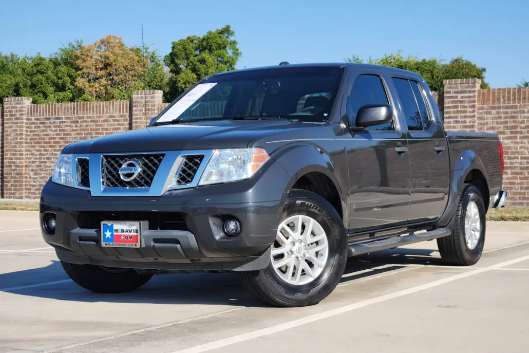 2015 Nissan Frontier SV photo 1