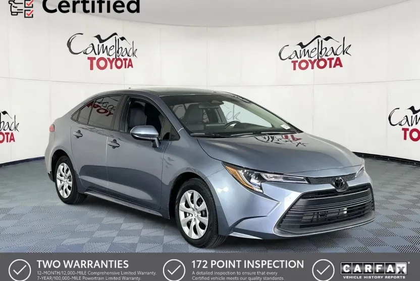 2024 Toyota Corolla LE photo 1