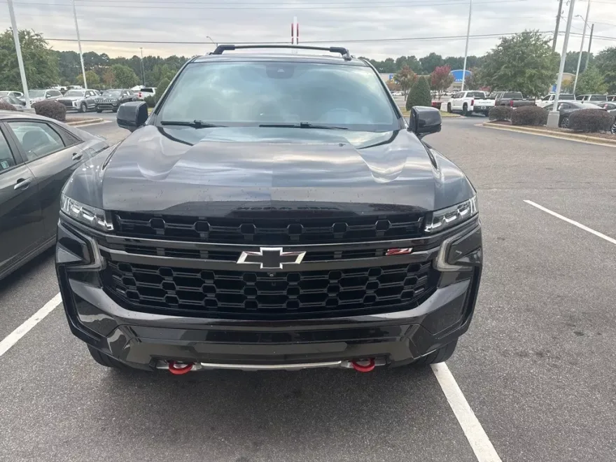 2024 Chevrolet Tahoe Z71 photo 1