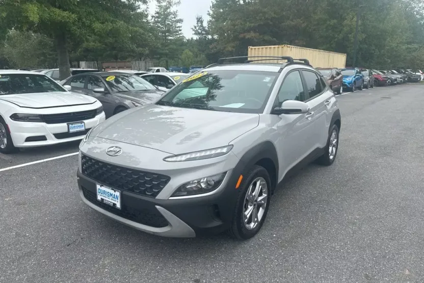 2023 Hyundai Kona SEL photo 1