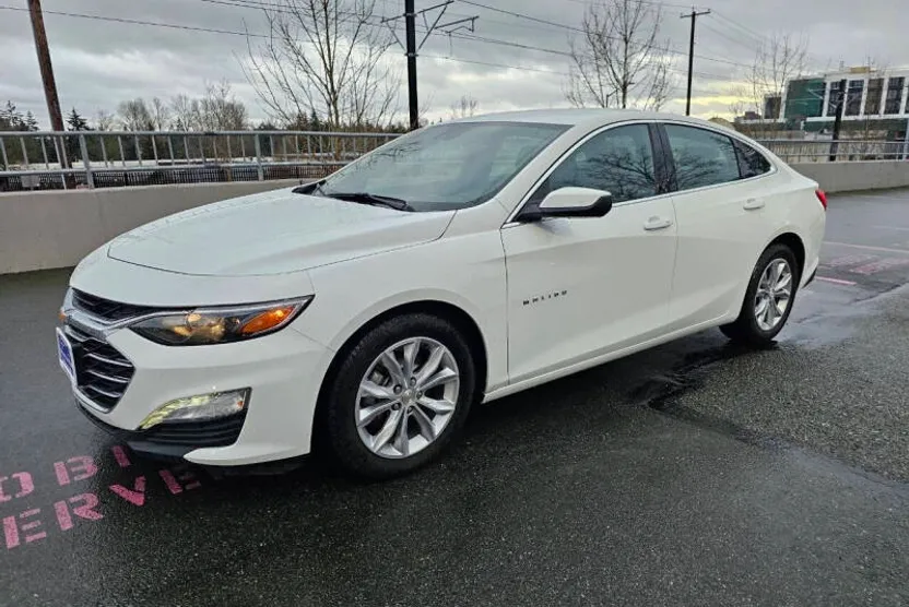 2023 Chevrolet Malibu 1LT photo 1