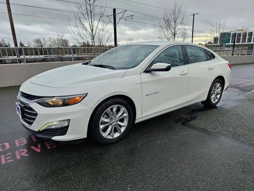 2023 Chevrolet Malibu 1LT photo 1