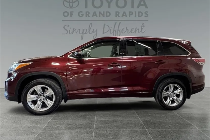 2015 Toyota Highlander Base Hybrid photo 1