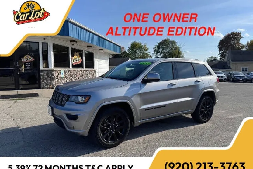 2017 Jeep Grand Cherokee Altitude photo 1