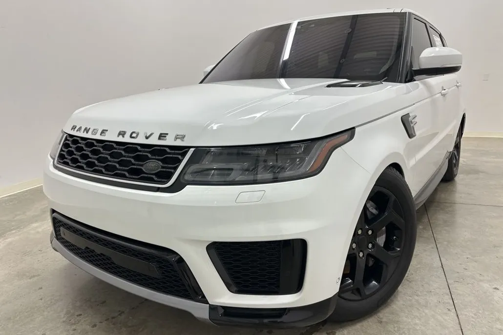 2018 Land Rover Range Rover Sport HSE photo 1
