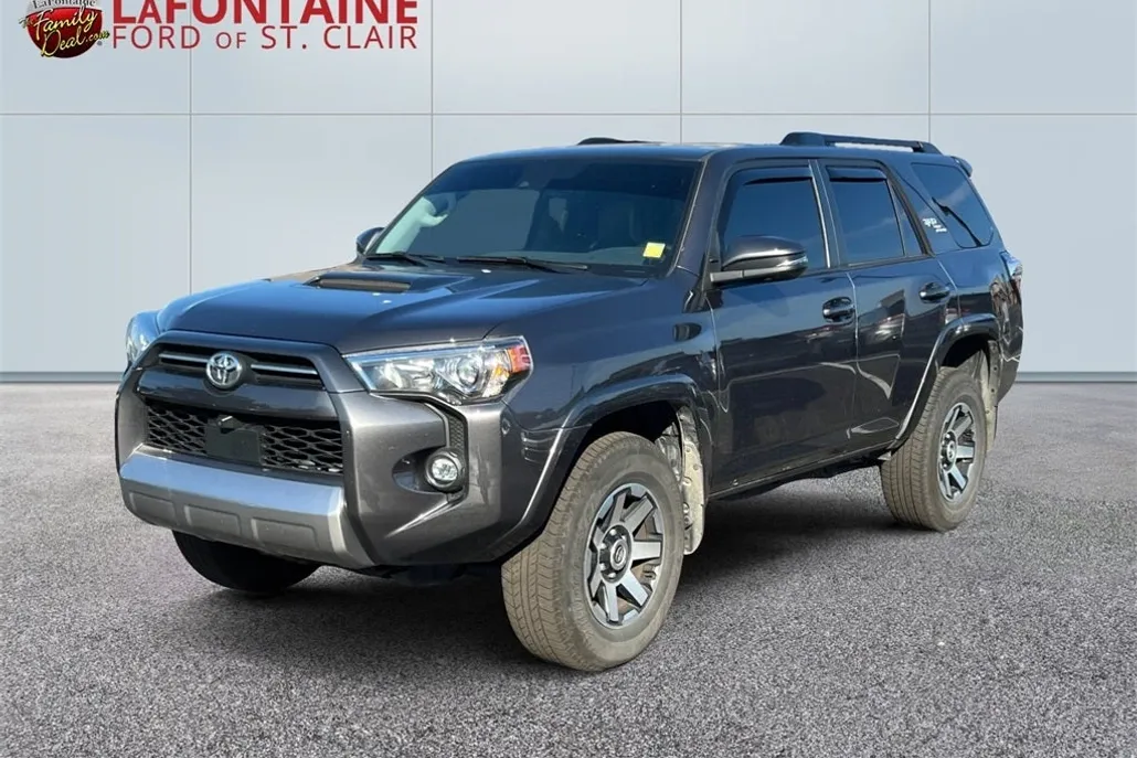 2023 Toyota 4Runner TRD Off-Road Premium photo 1