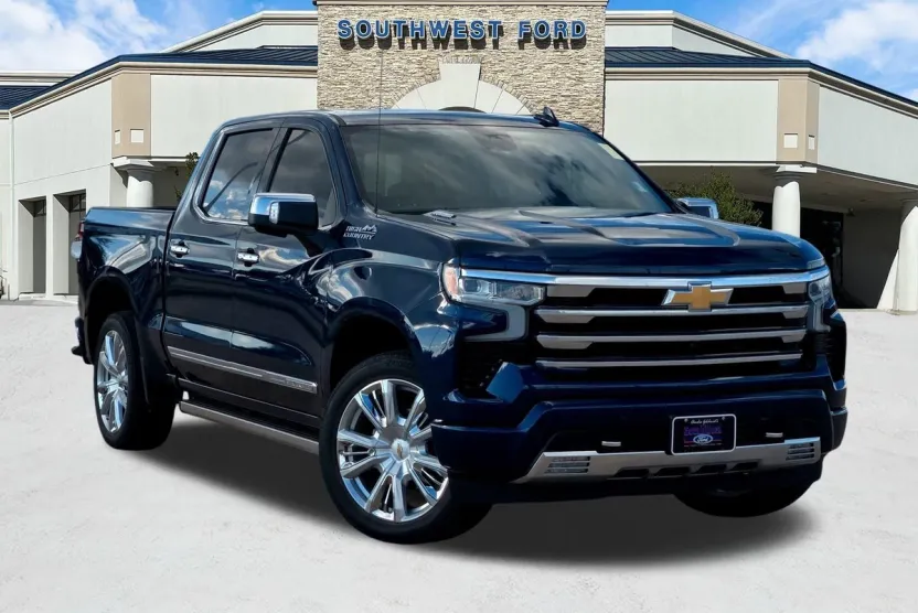 2023 Chevrolet Silverado 1500 High Country photo 1