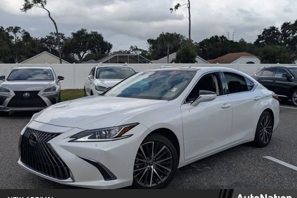 2023 Lexus ES 350 photo 1