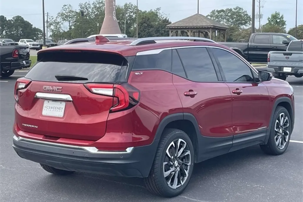 2023 Gmc Terrain SLT photo 1