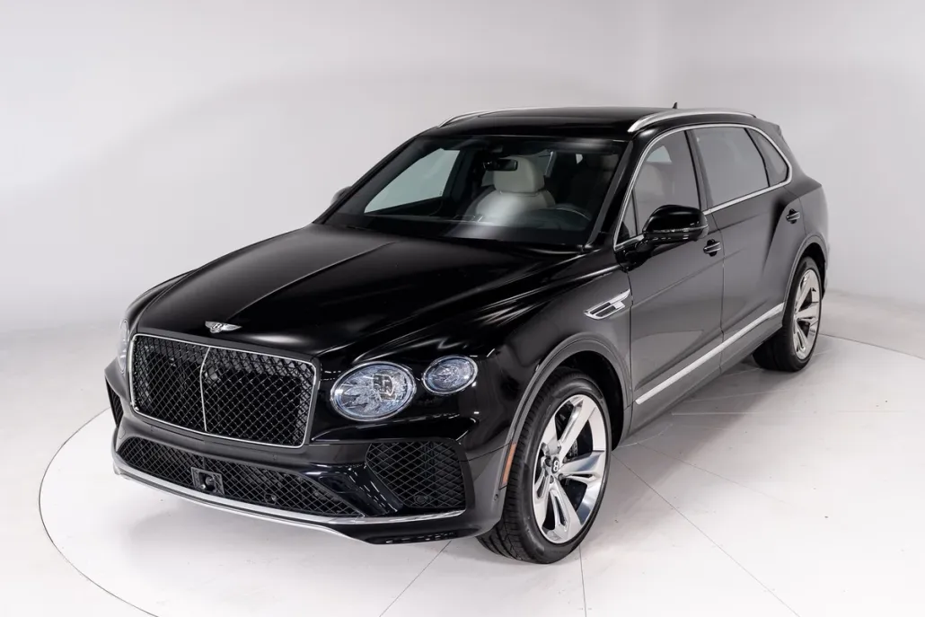 2024 Bentley Bentayga EWB V8 photo 1