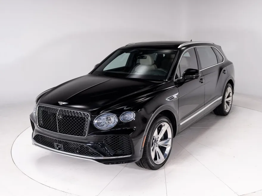 2024 Bentley Bentayga EWB V8 photo 1