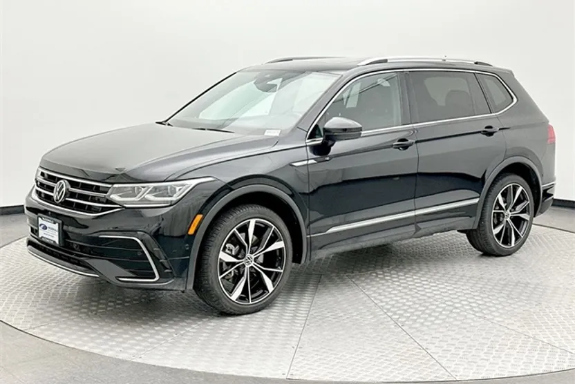 2022 Volkswagen Tiguan SEL Premium R-Line photo 1