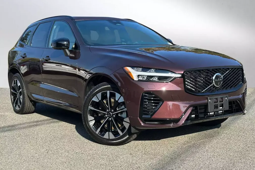 2026 Volvo XC60 Hybrid T8 Plus photo 1