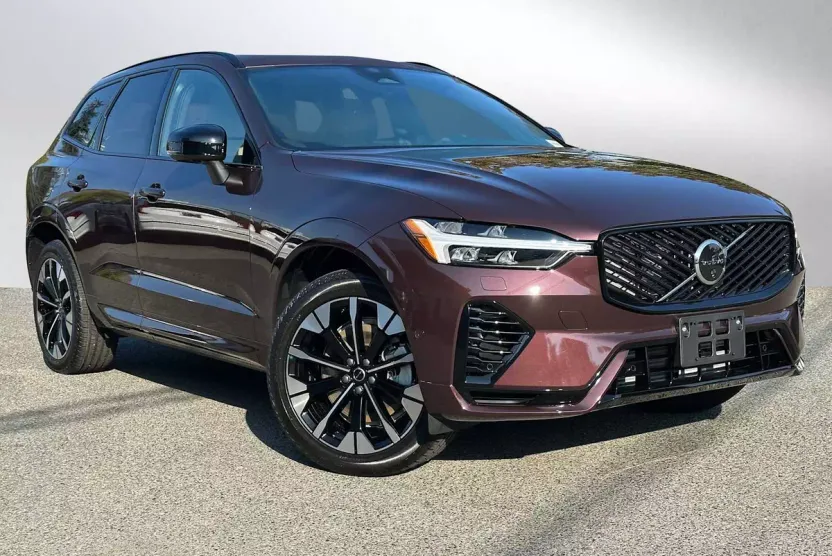2026 Volvo XC60 Hybrid T8 Plus photo 1