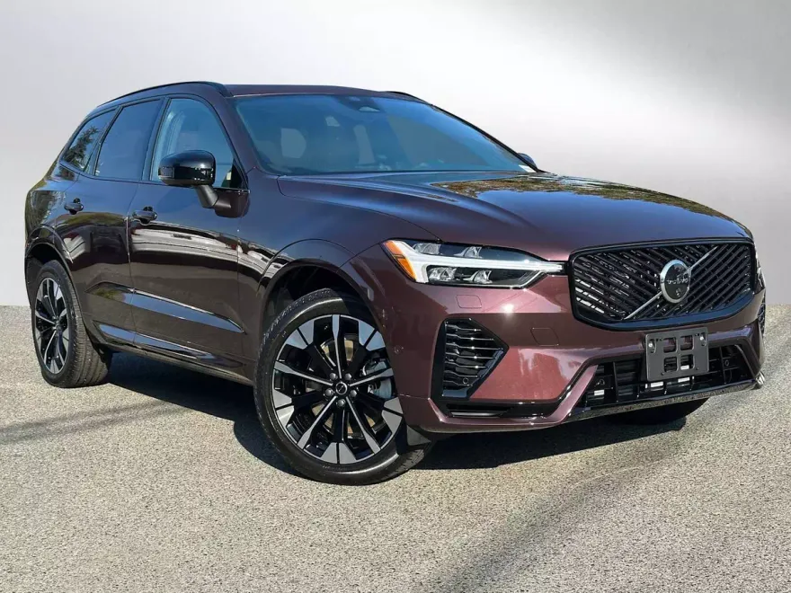 2026 Volvo XC60 Hybrid T8 Plus photo 1