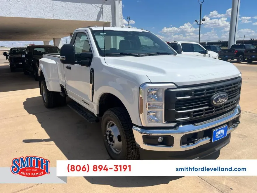 2025 Ford F-350 XL photo 1