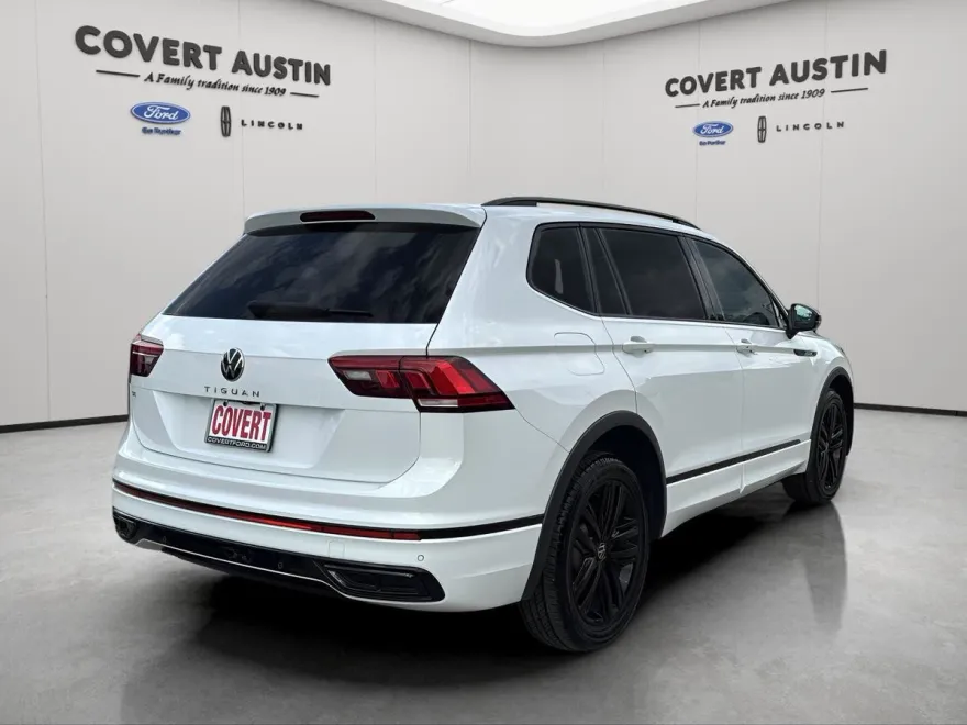 2022 Volkswagen Tiguan SE R-Line Black photo 1