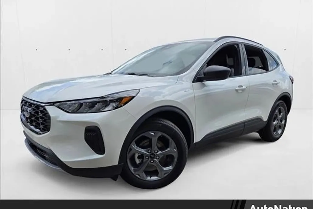 2025 Ford Escape ST-Line photo 1