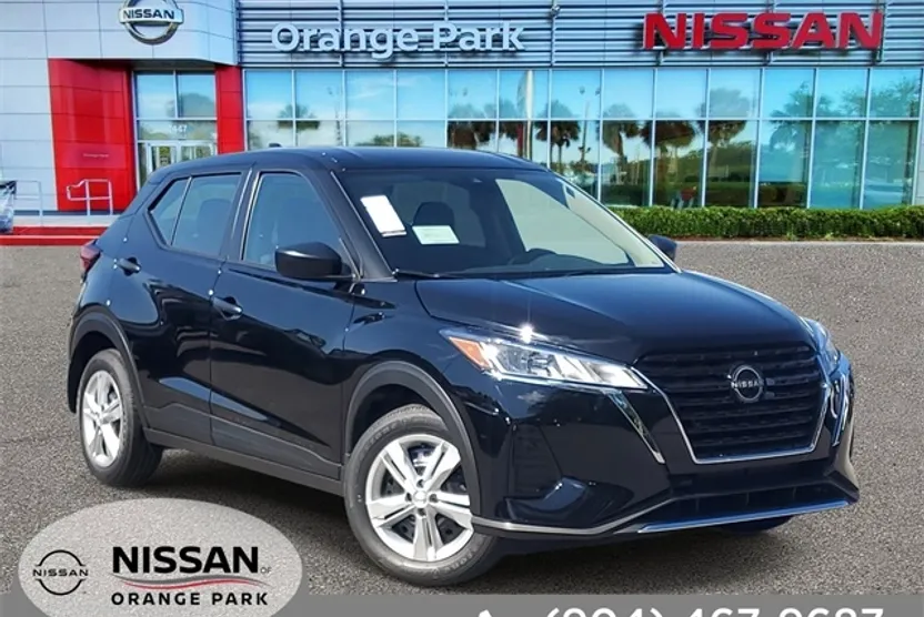 2025 Nissan Kicks Play S photo 1