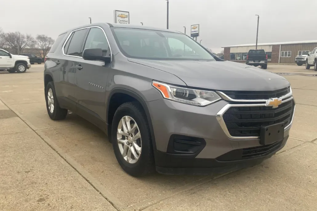 2020 Chevrolet Traverse 1LS photo 1
