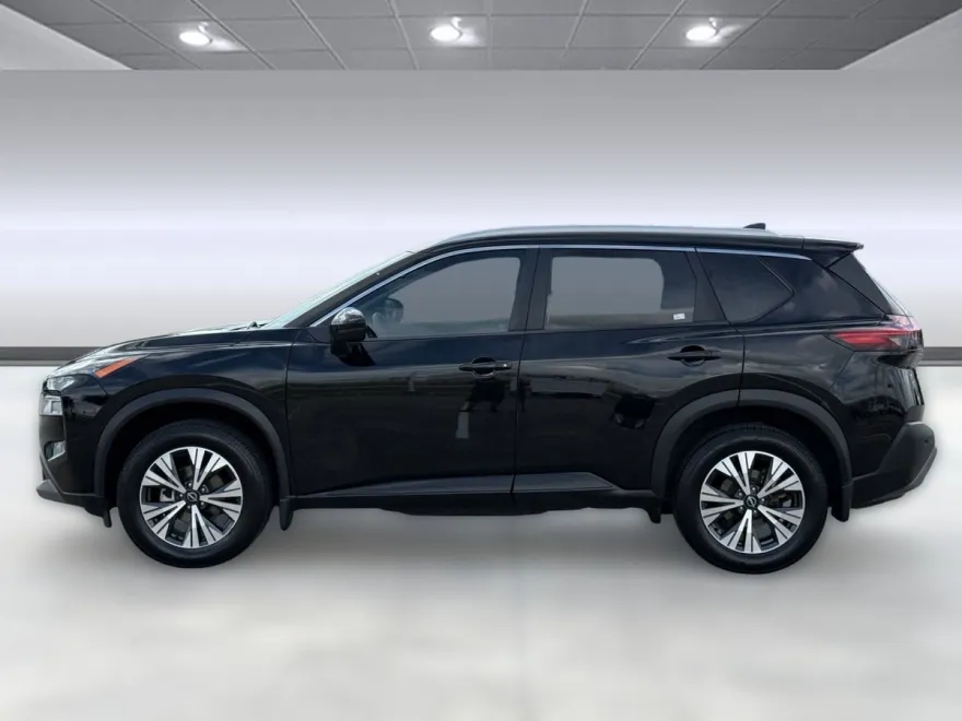 2022 Nissan Rogue SV photo 1