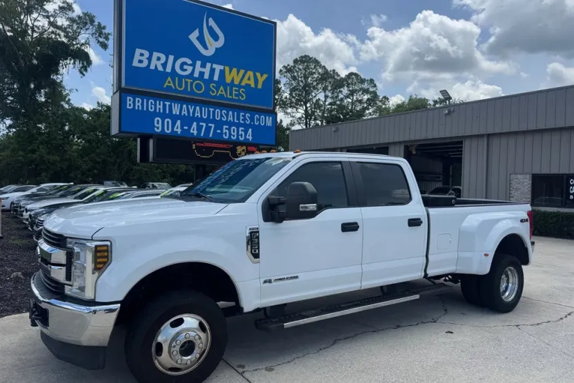 2019 Ford F-350 photo 1