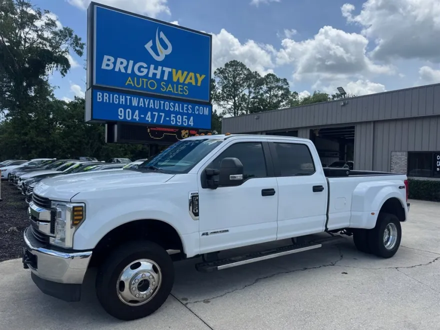 2019 Ford F-350 photo 1