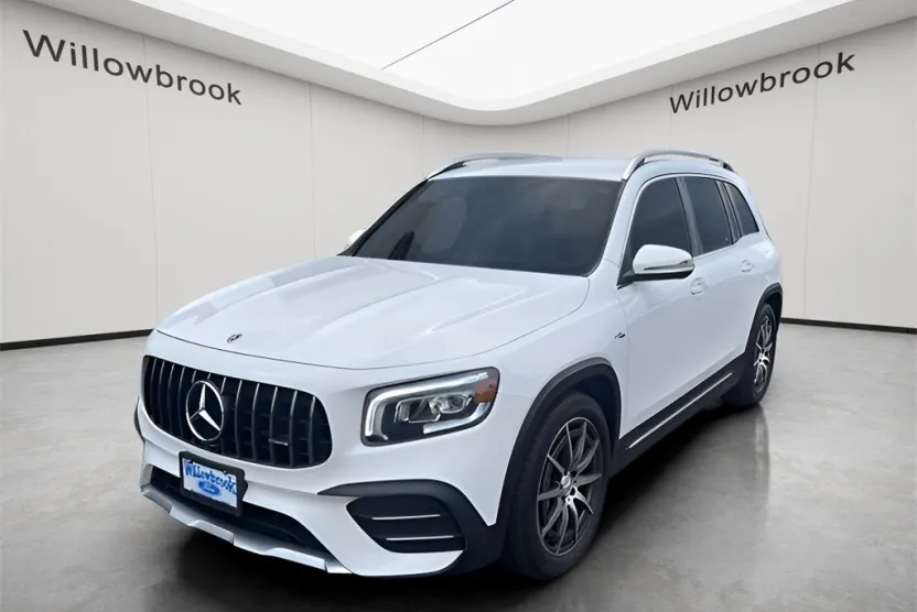 2023 Mercedes Benz GLB 35 AMG 4MATIC photo 1
