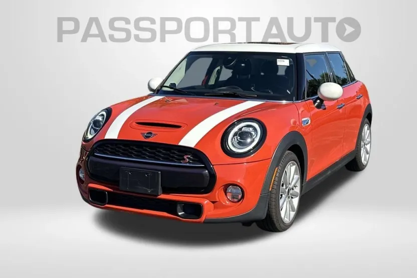 2019 Mini Cooper 4 Door Hardtop S photo 1