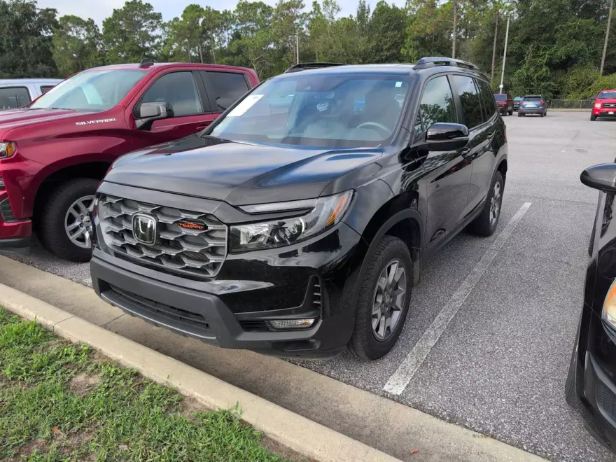2023 Honda Passport TrailSport photo 1