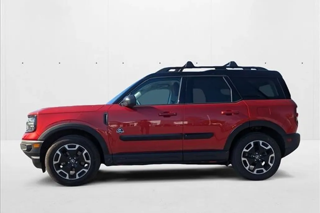 2024 Ford Bronco Sport Outer Banks photo 1