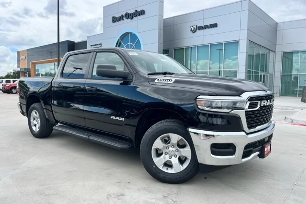 2025 Ram 1500 Tradesman photo 1