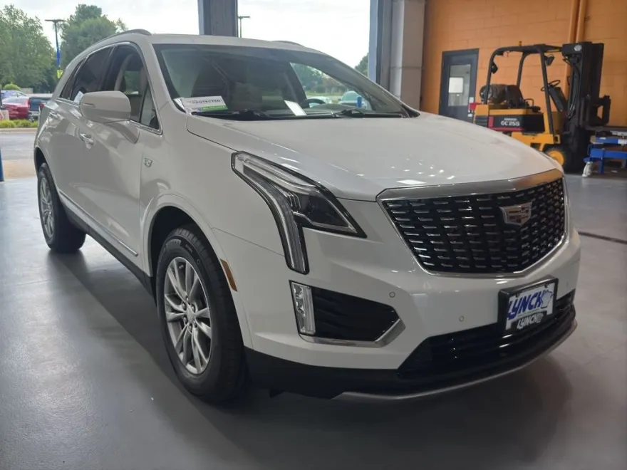 2022 Cadillac XT5 Premium Luxury photo 1
