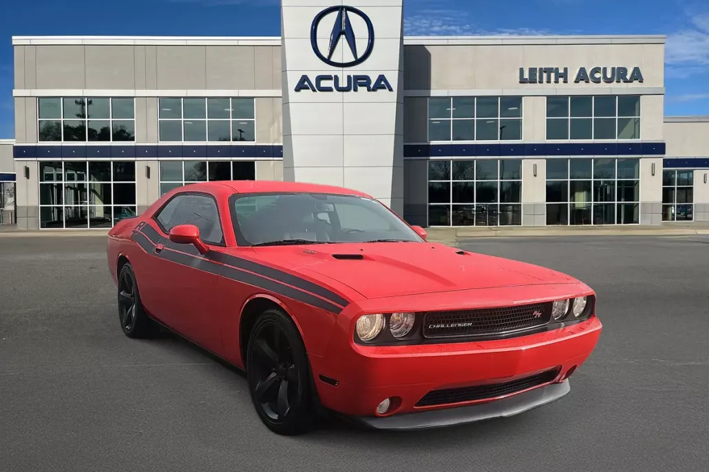 2014 Dodge Challenger R/T photo 1