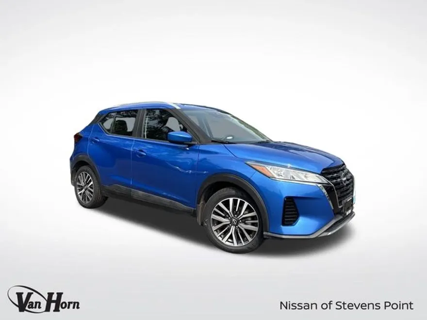 2022 Nissan Kicks SV photo 1